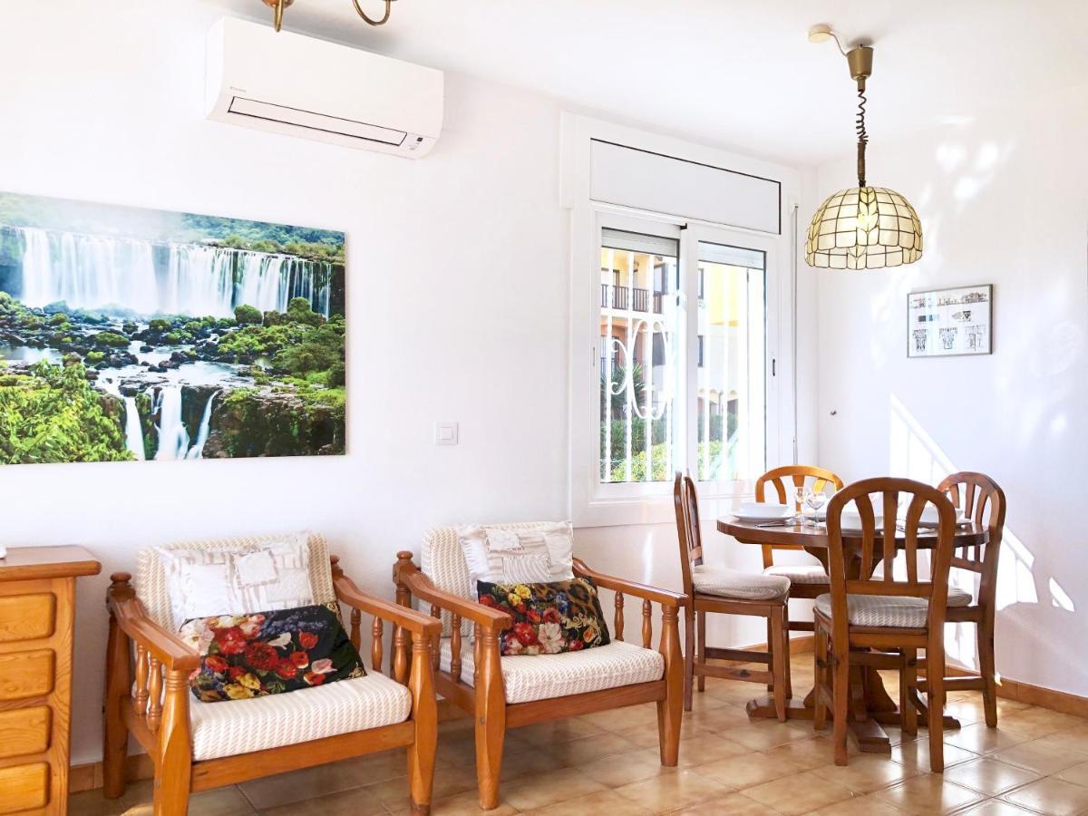 Apartament Amb Jardi A La Platja D'Empuriabrava Bagian luar foto