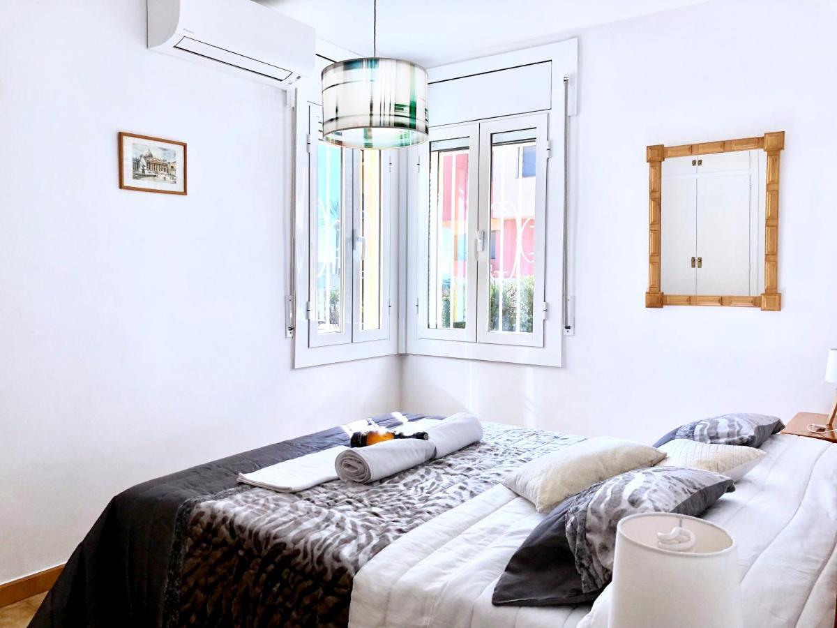 Apartament Amb Jardi A La Platja D'Empuriabrava Bagian luar foto
