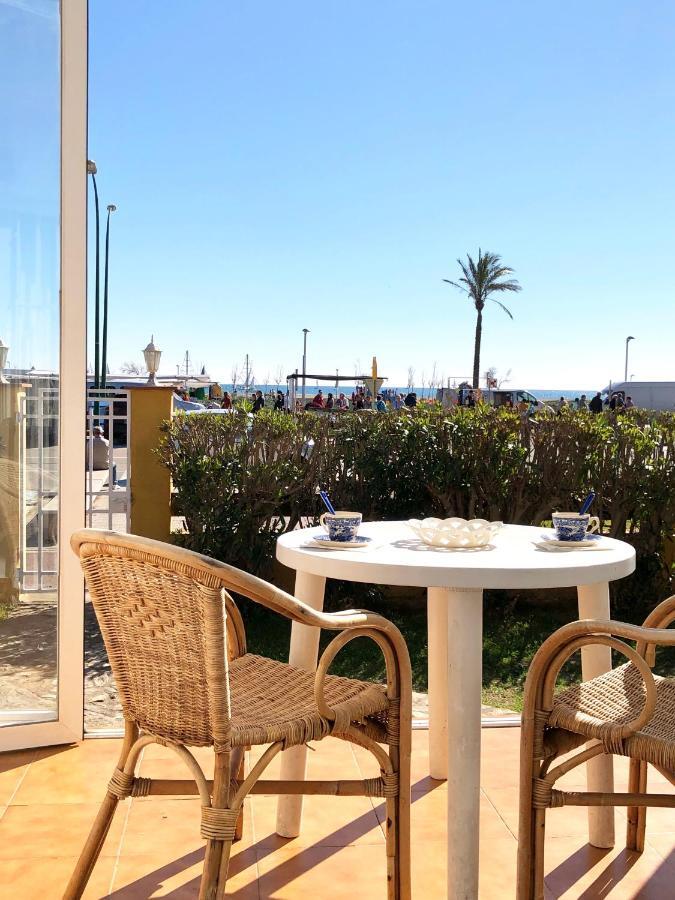 Apartament Amb Jardi A La Platja D'Empuriabrava Bagian luar foto
