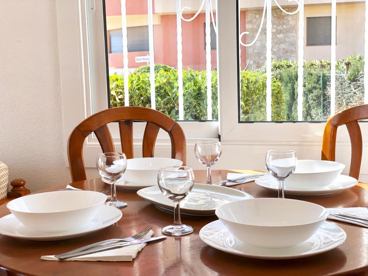 Apartament Amb Jardi A La Platja D'Empuriabrava Bagian luar foto