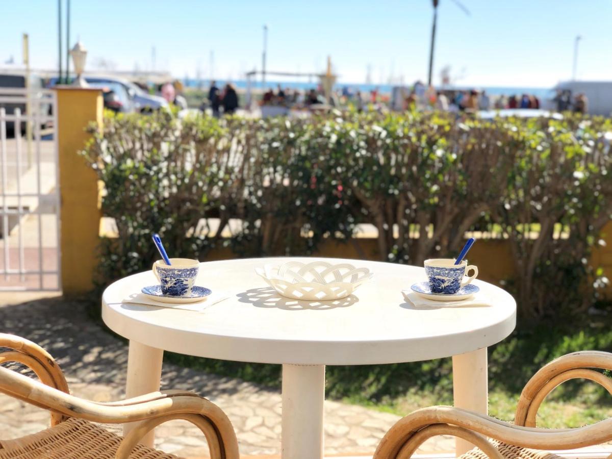 Apartament Amb Jardi A La Platja D'Empuriabrava Bagian luar foto